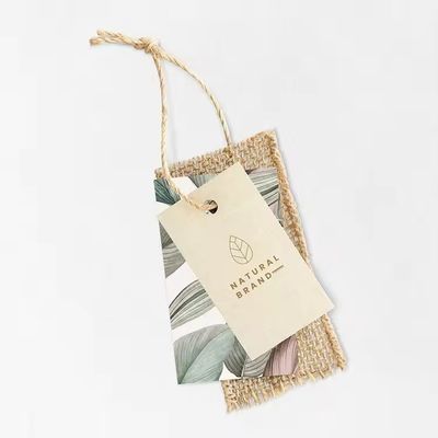 良い値段 偽造防止 パーソナライズド 衣料品 ラベル 木製 クラフト レザー 衣料品 パーソナライズド ハンガード ラベル オンライン